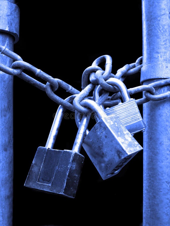 Sicurezza di serrature e catene immagini stock