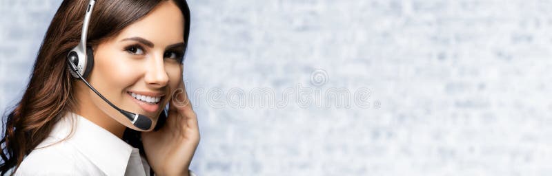 Serviciu centru de apelare. agent de vânzări pentru asistență clienți. operator telefon de apelare recepționer. copiere spațiu stock photos