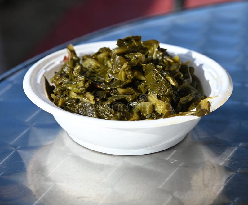 Bowl of collard greens stock photo. Image of vegetarian 35463804