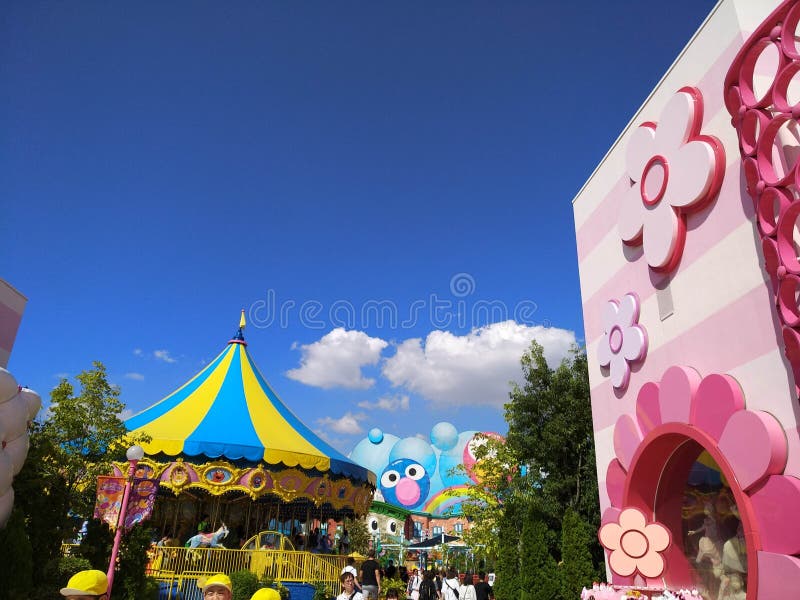 Hello Kitty Store at Universal Studios, Osaka, Japan Editorial Photo -  Image of male, face: 201503826