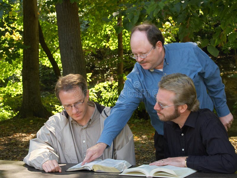 Session d'étude de bible image stock