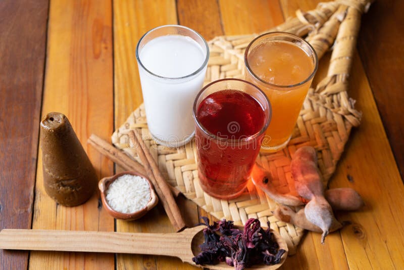 https://thumbs.dreamstime.com/b/set-mexican-fresh-water-also-called-aguas-frescas-hibiscus-tamarind-horchata-wooden-background-set-traditional-200342619.jpg