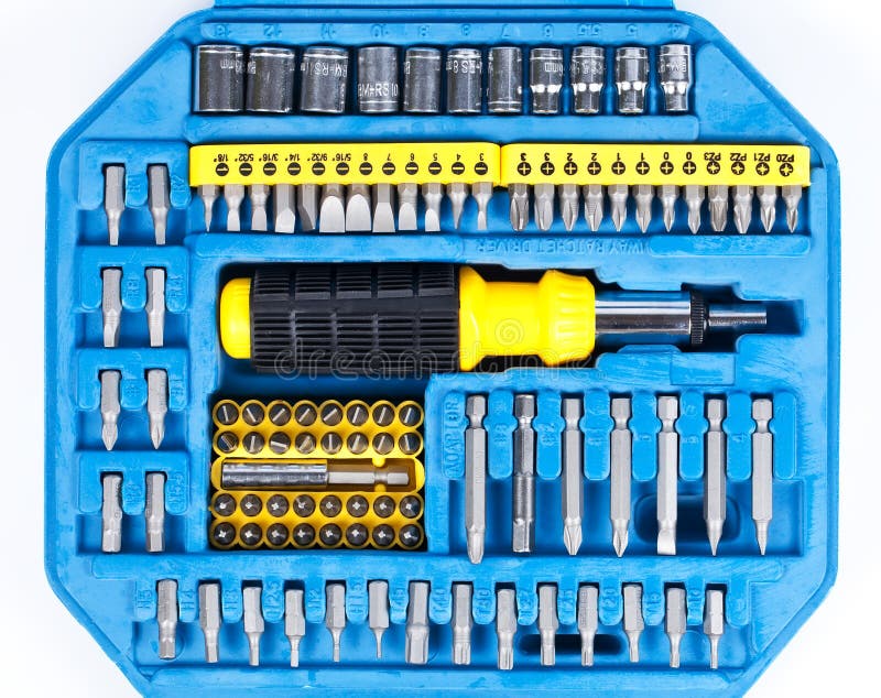 Set of screwdriver heads and extensions