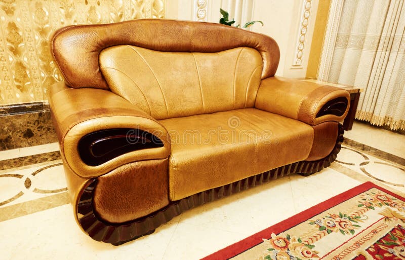Set sofa för möblemanglädervardagsrum royaltyfria bilder