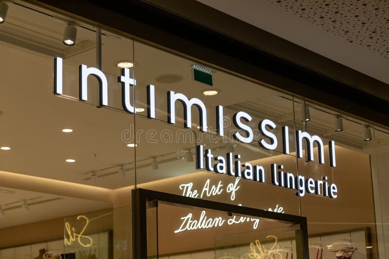 Milan , Italy - 07 10 2023 : intimissimi shop wall logo brand and text sign  italy chain front of Italian Lingerie clothing boutique Stock Photo - Alamy