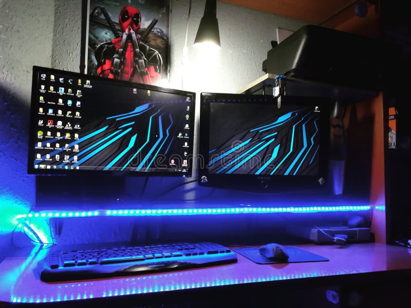 Gaming Setup Pink And Blue - layaranathali