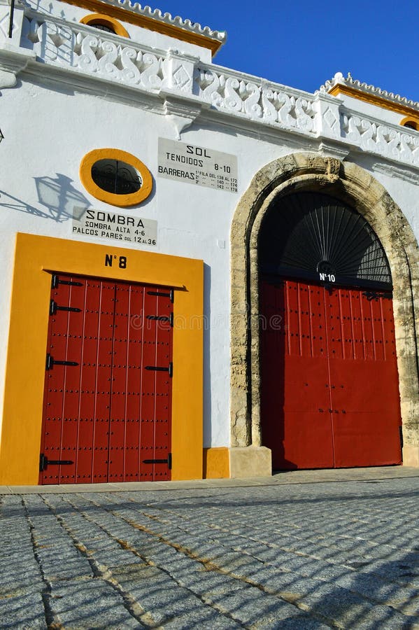 Sevilla - Äußeres das La Piazzade Toros de De Sevilla Real Maestranza de CaballerÃa lizenzfreie stockfotos Sevilla - Äußeres das La Piazzade Toros de De Sevilla Real Maestranza de CaballerÃa lizenzfreie stockfotos