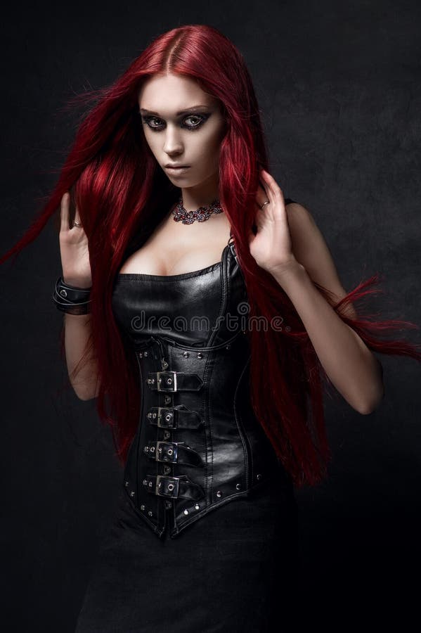Sexig röd haired kvinna