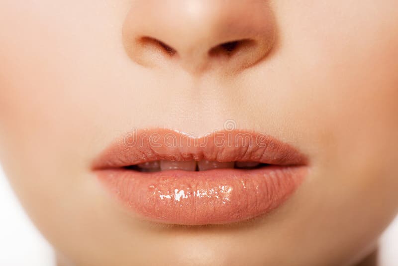 sexiga kanter Detalj för skönhetLipgloss makeup Yrkesmässig makeup royaltyfria foton sexiga kanter Detalj för skönhetLipgloss makeup Yrkesmässig makeup royaltyfria foton