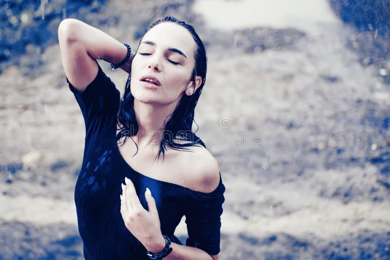 Sexy Rain Pics