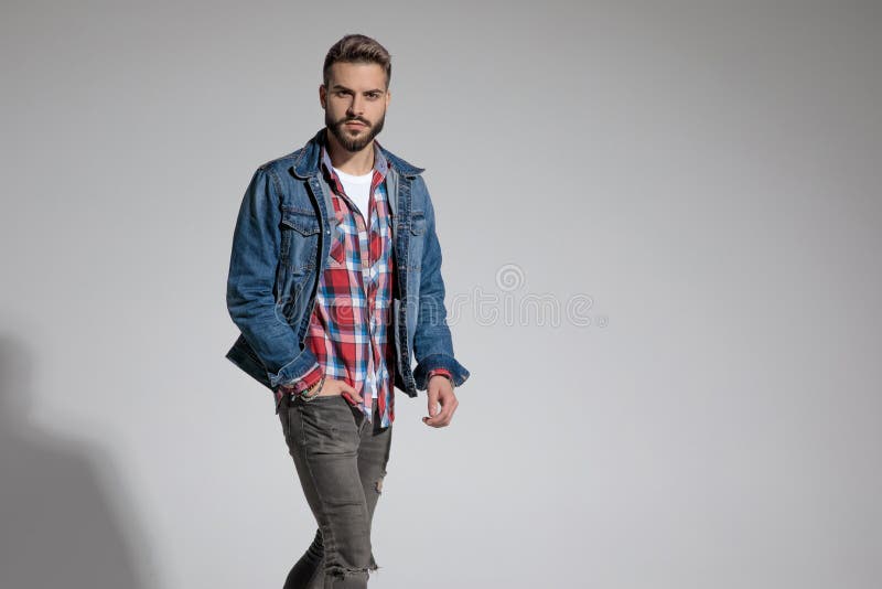 476 Sexy Casual Man Walking Forward Studio Background Stock Photos ...