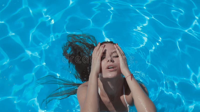 Bikini sexy girls photos hd pool Girl In A White Bikini Swimming In The Pool Stock Video Video Of Active Leisure 47161551