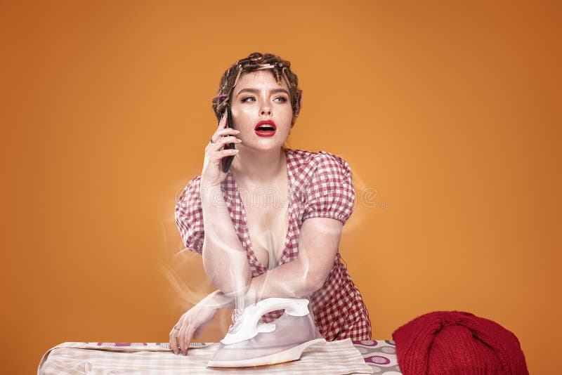252 Pinup Housewife Laundry Stock Photos