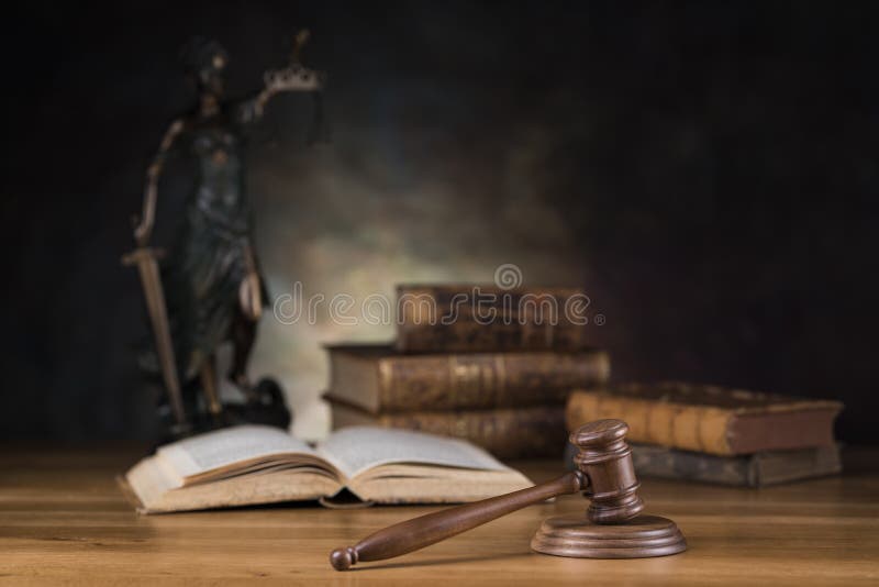 Señora de la justicia, del concepto de la ley y de la justicia fotos de archivo libres de regalías Señora de la justicia, del concepto de la ley y de la justicia fotos de archivo libres de regalías