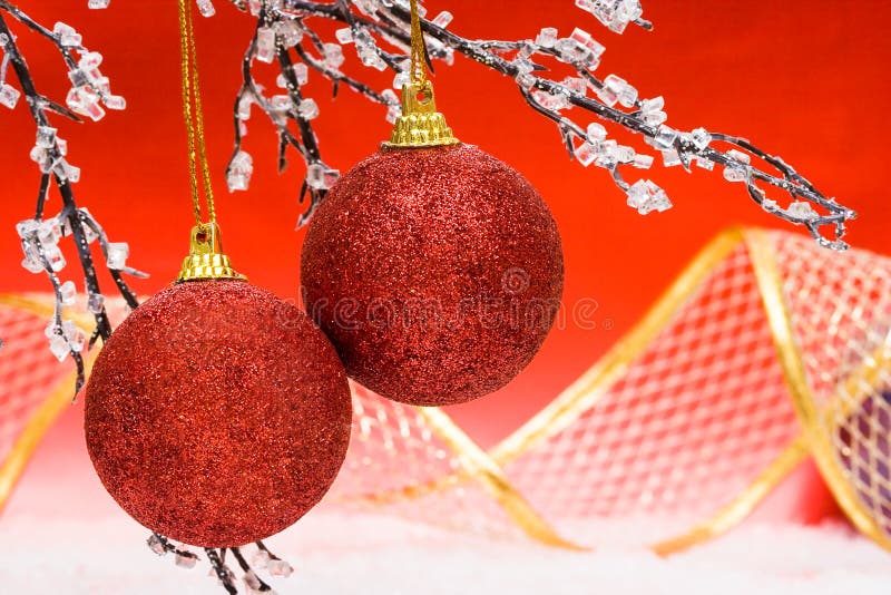 Sfere rosse di natale immagine stock libera da diritti Sfere rosse di natale immagine stock libera da diritti