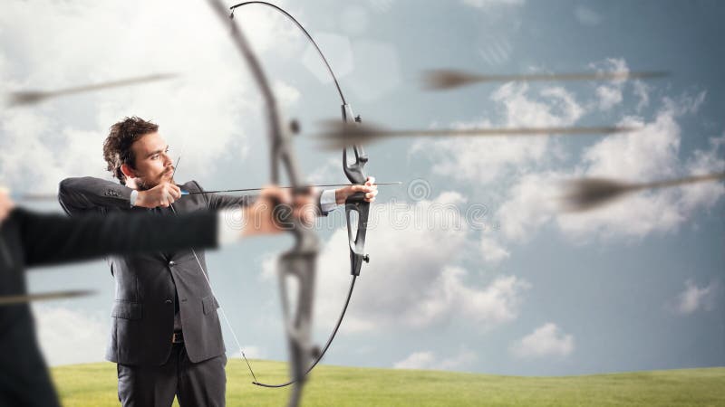 Sfida per i nuovi obiettivi di affari di colpo e di portata fotografia stock Sfida per i nuovi obiettivi di affari di colpo e di portata fotografia stock