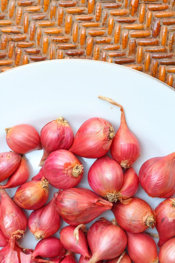 Shallots Asian Red Onions Stock Photo 1014956206