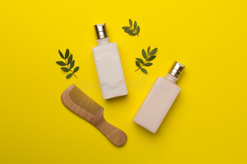 Shampoo and Conditioner with Herbal Extract and Comb on Color