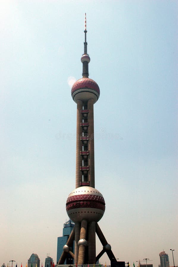 Shangai - Torre De La Perla TV De Oriente Foto de archivo - Imagen de