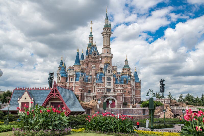 Shanghai Disneyland na China imagens de stock
