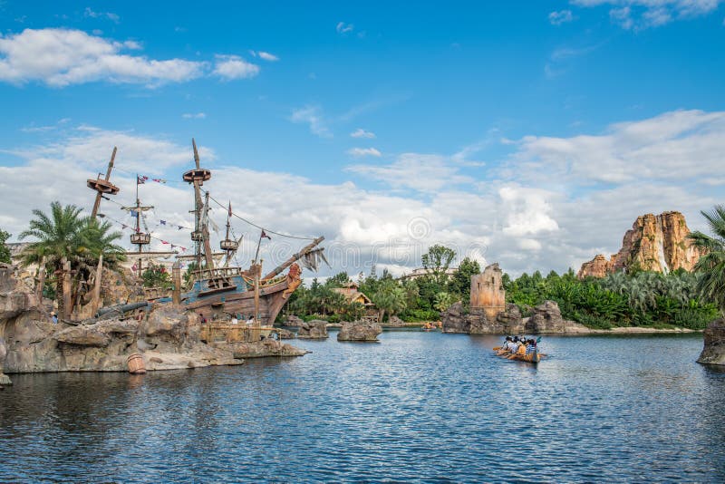 Disneyland de Xangai, na China foto de stock