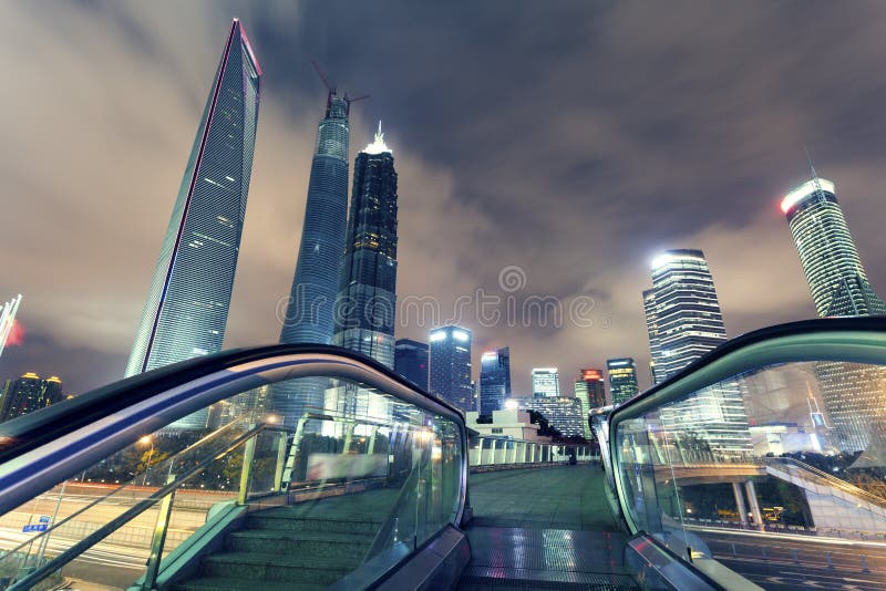 Shanghai Pudong, la nuit de la ville image libre de droits Shanghai Pudong, la nuit de la ville image libre de droits