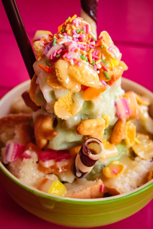 Shaved Ice, Thai Style Dessert. Stock Photo - Image of thai, diet: 88735190