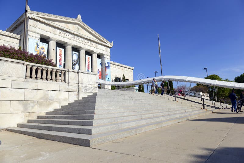 The Shedd Aquarium in Chicago. CHICAGO, ILLINOIS, CIRCA MAY 2016. The Shedd Aquarium in Chicago is one of the many top attractions in the city and is often royalty free stock photos The Shedd Aquarium in Chicago. CHICAGO, ILLINOIS, CIRCA MAY 2016. The Shedd Aquarium in Chicago is one of the many top attractions in the city and is often royalty free stock photos
