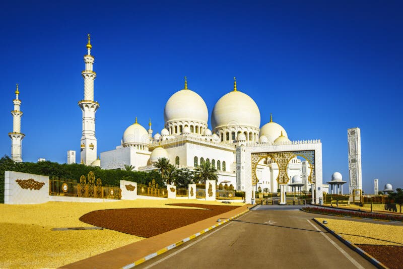 Sheikh Zayed Grand Mosque de imposition en Abu Dhabi 19 images stock Sheikh Zayed Grand Mosque de imposition en Abu Dhabi 19 images stock