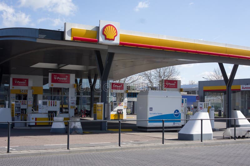 Shell Petrol Station in Muscat Oman Editorial Stock Photo - Image of ...