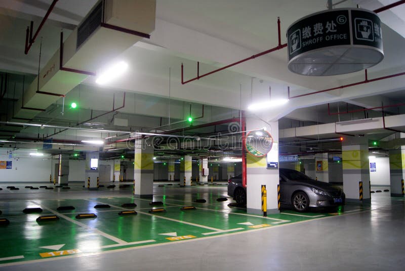 Shenzhen porcelana: podziemny parking zdjęcia stock Shenzhen porcelana: podziemny parking zdjęcia stock