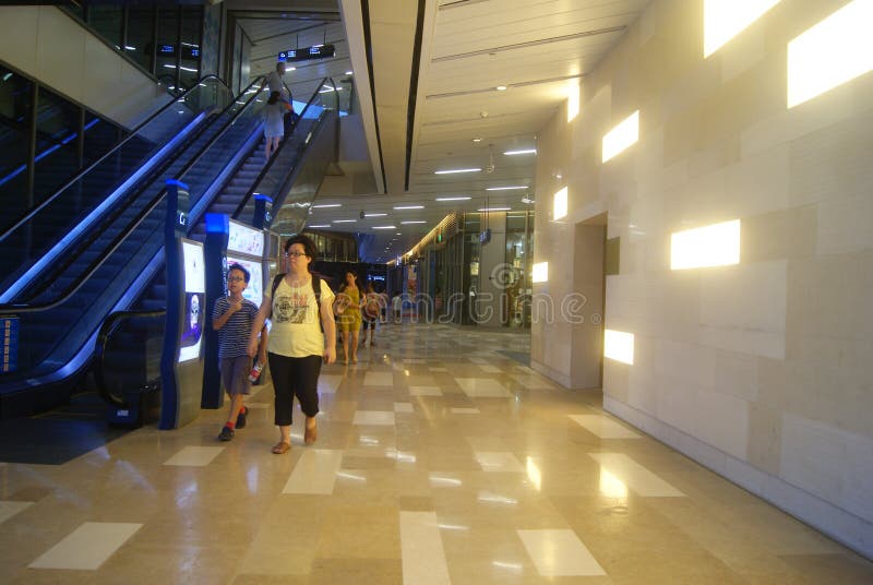 Shenzhen, Κίνα: μεγάλο εσωτερικό τοπίο λεωφόρων αγορών στοκ φωτογραφίες Shenzhen, Κίνα: μεγάλο εσωτερικό τοπίο λεωφόρων αγορών στοκ φωτογραφίες