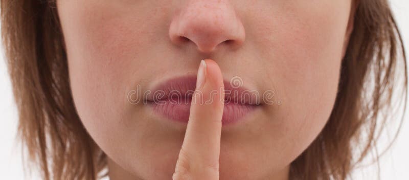 Proverbi sss ridurre fuori donne dito sul labbra.