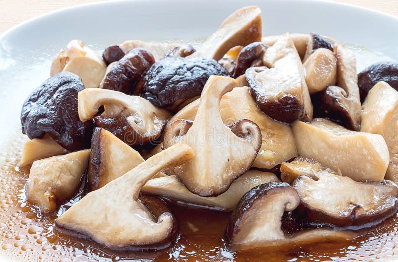 Shiitake, oyster sauce stock photo. Image of cuisine 57360138