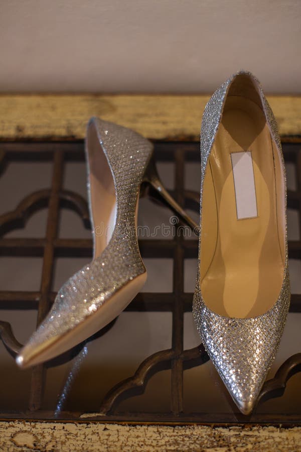 mens shiny wedding shoes