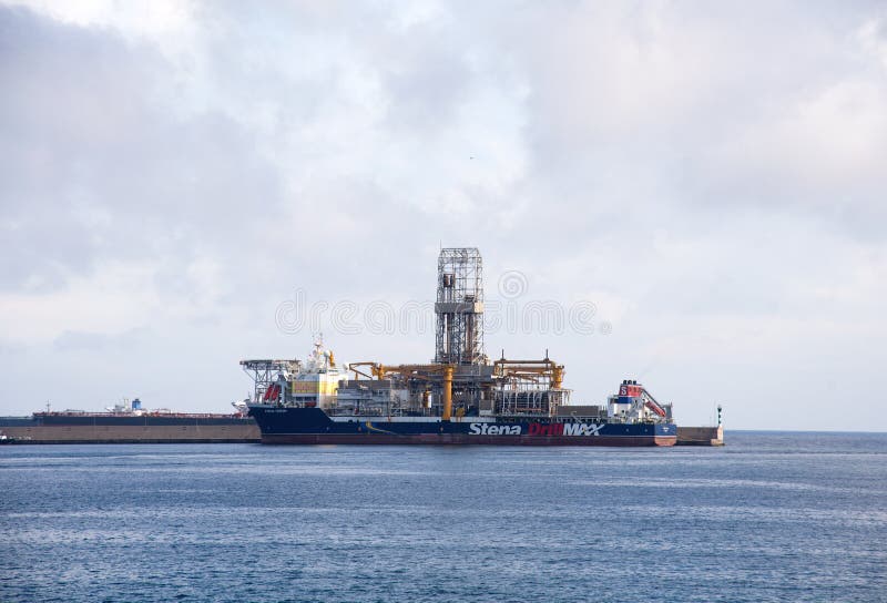 Ship to oil and gas drilling Stena Drill MAX stock photos Ship to oil and gas drilling Stena Drill MAX stock photos