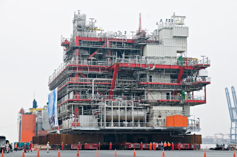 Shipment of oil rig module from Thailand to Norway