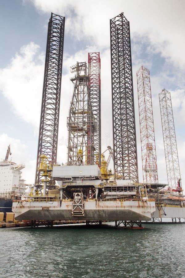 Shipping dockyard in malta editorial image. Image of grand 189582035