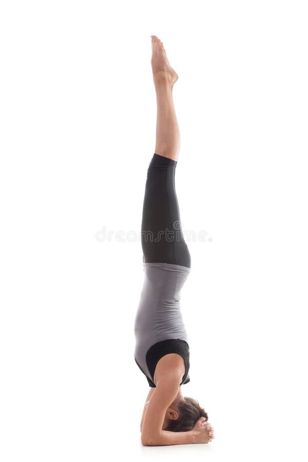 Shirshasana da pose foto de stock Shirshasana da pose foto de stock