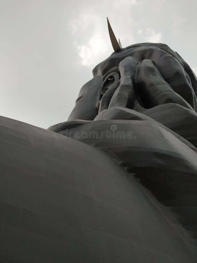 Featured image of post Adiyogi Ultra Hd Lord Shiva Hd Wallpaper Black Background Beautiful shiva ji dancing on the floor with trishulam and background is covered with black color