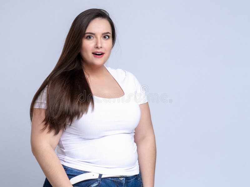hår Alperne Diskret Shocked Plus Size Model with Long Hair Posing in Studio. Eyes W Stock Photo  - Image of young, body: 167211268