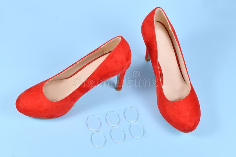 Pressure exerted by stiletto heel and elephant's foot, illus - Stock Image  - C041/5754 - Science Photo Library