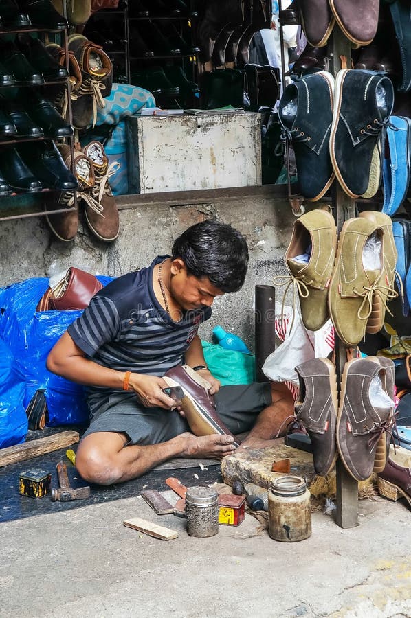 Shoemaker editorial photography. Image of tradition, shoes 51519697