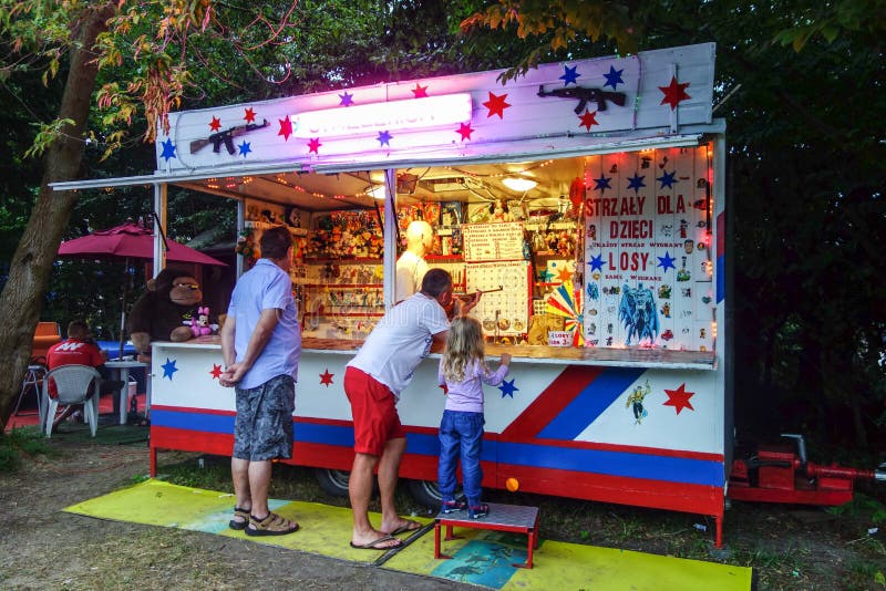 Shooting gallery editorial photo. Image of fair, shooting 42993346