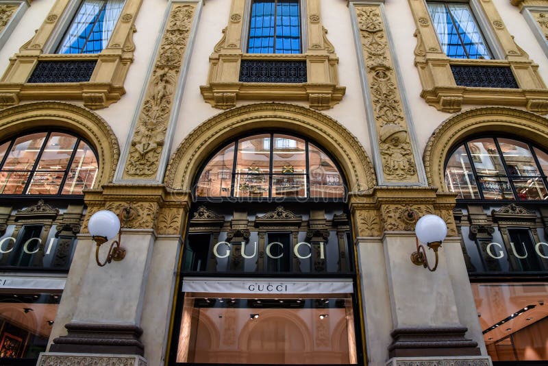 Shop Gucci Milano In Galleria Vittorio Emanuele II Italy Editorial Stock Photo - Image of urban ...