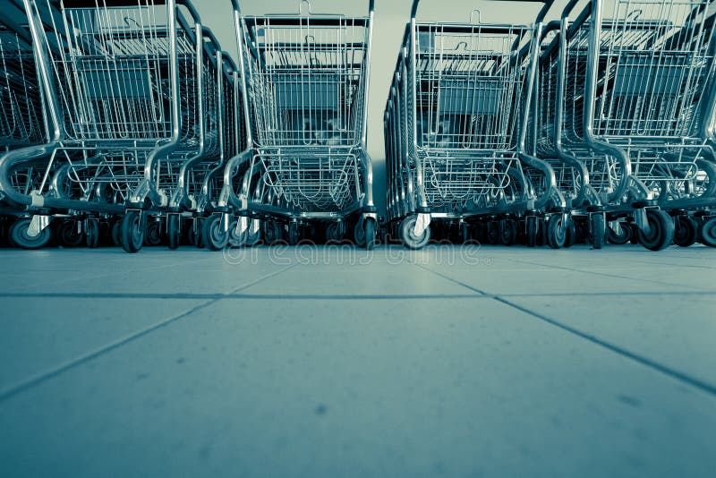 Shopping Carts in Supermarket Stock Image Image of center, store 5400971