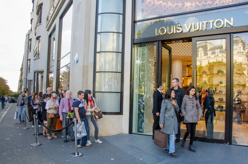 Shopping At Louis Vuitton In Paris Editorial Stock Image - Image of street, elysees: 48568324