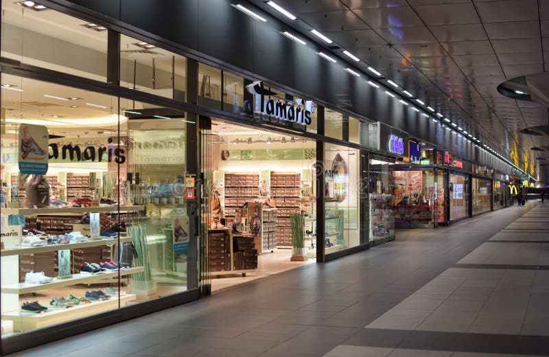 Shops Indoor Railway Station Editorial Image Image of commuters, blue 52171855