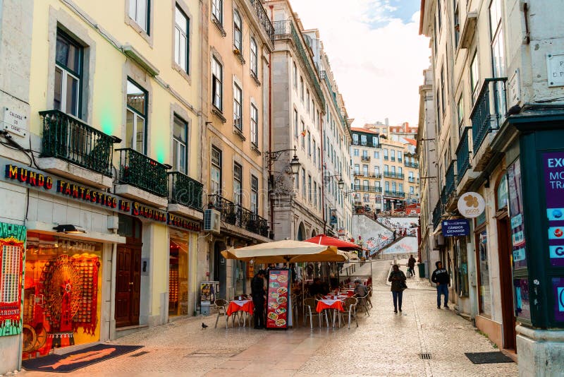 tourist shop lisbon