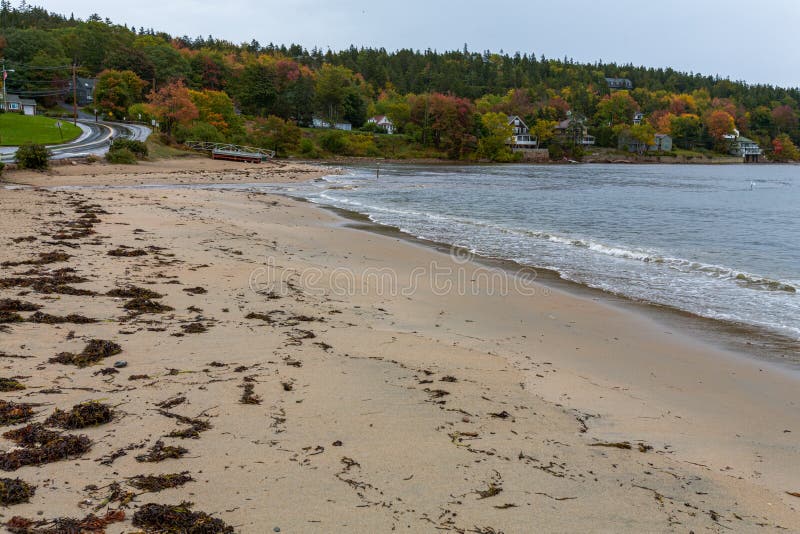 Shore at Seal Harbor, Mount Dessert Island, Maine. Shore at Seal Harbor on Mount Dessert Island in Maine stock photography Shore at Seal Harbor, Mount Dessert Island, Maine. Shore at Seal Harbor on Mount Dessert Island in Maine stock photography